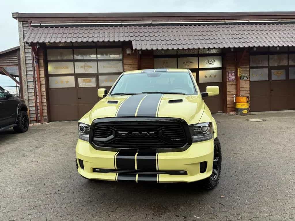 Dodge RAM V8*5,7*4X4*AHK*NAVI*SPORT*OFFROAD*LIFT*GARANTIE 12/2019-photo-4