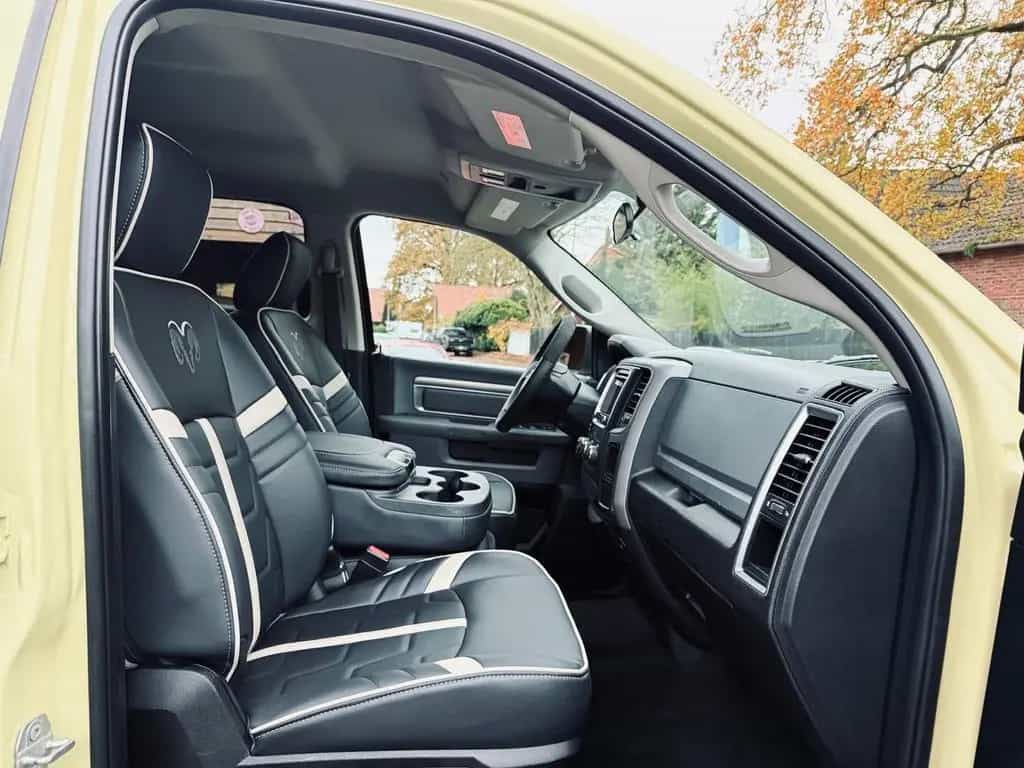 Dodge RAM V8*5,7*4X4*AHK*NAVI*SPORT*OFFROAD*LIFT*GARANTIE 12/2019-photo-46