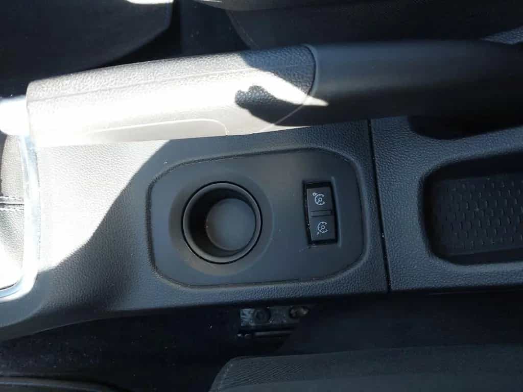 Dacia Duster Celebration TCe 130 2WD GPF 10/2020-photo-12