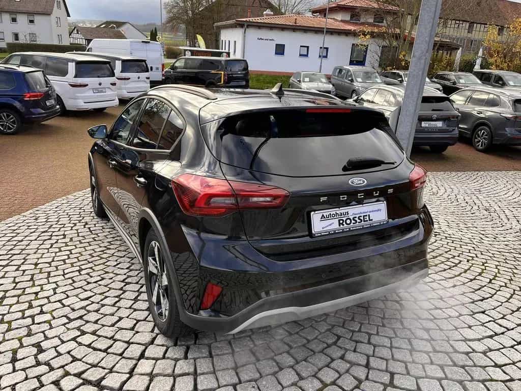 Ford Focus 1,0 EcoBoost mHEV Active 17"Alu Navi null-photo-3