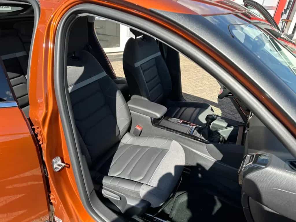 Citroën C4 Lim. Shine , Kältepaket , Sitzheizung , 07/2022-photo-8