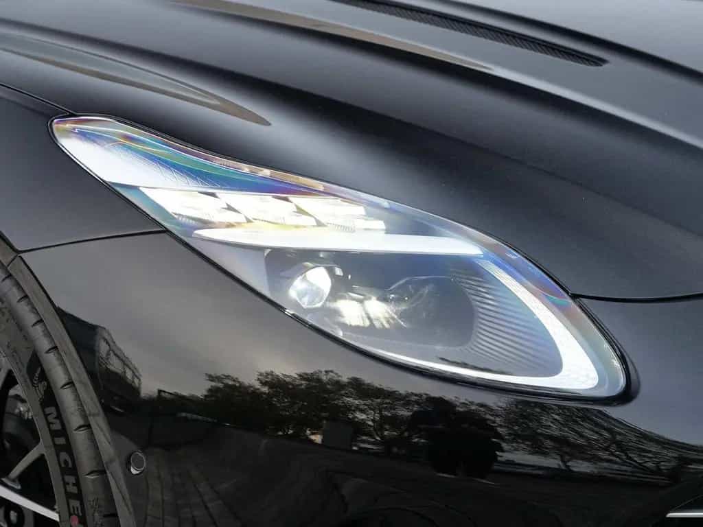Aston Martin DB12 Onyx Black Phantom Grey null-photo-10