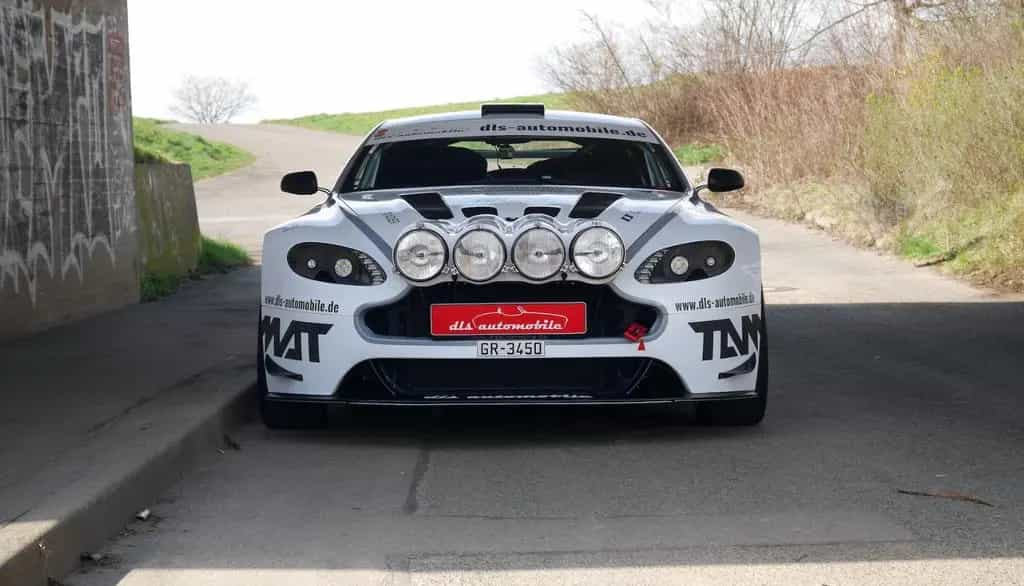 Aston Martin V8 Vantage GT4 Rallye "one of one" Ex-Delecour! 05/2012-photo-13