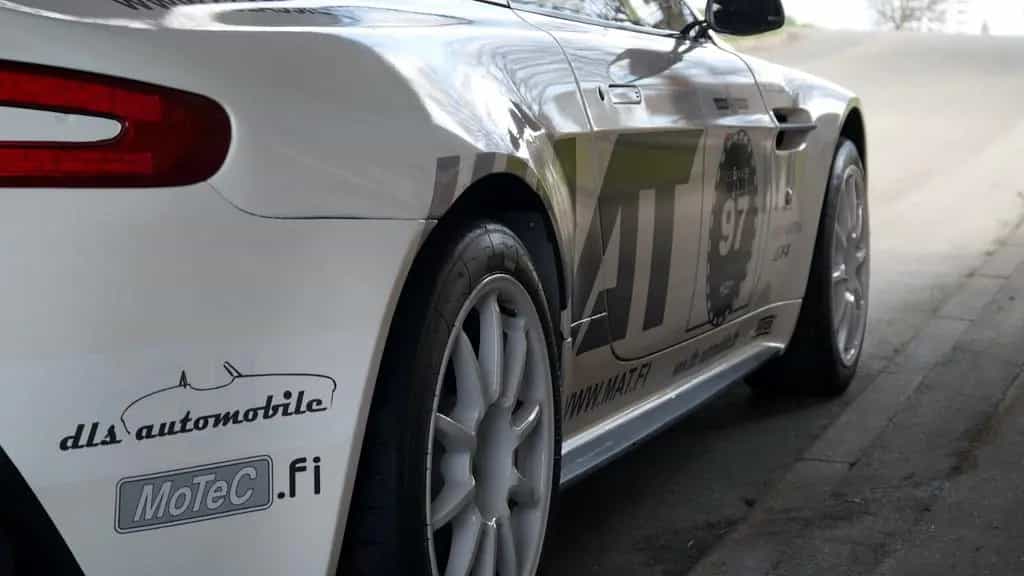 Aston Martin V8 Vantage GT4 Rallye "one of one" Ex-Delecour! 05/2012-photo-4