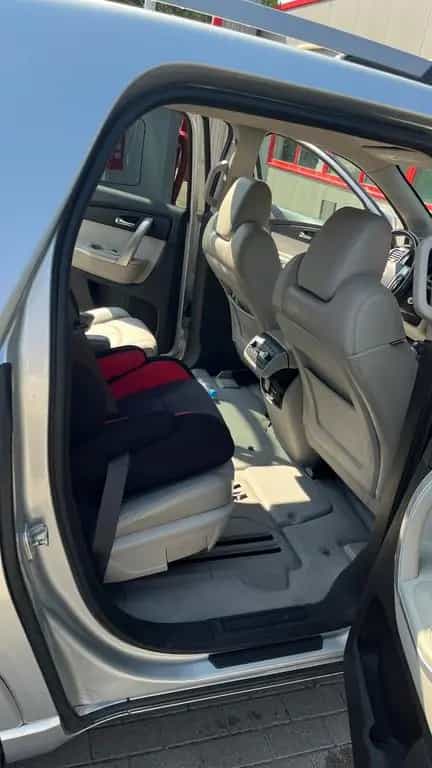 GMC Acadia 04/2012-photo-7