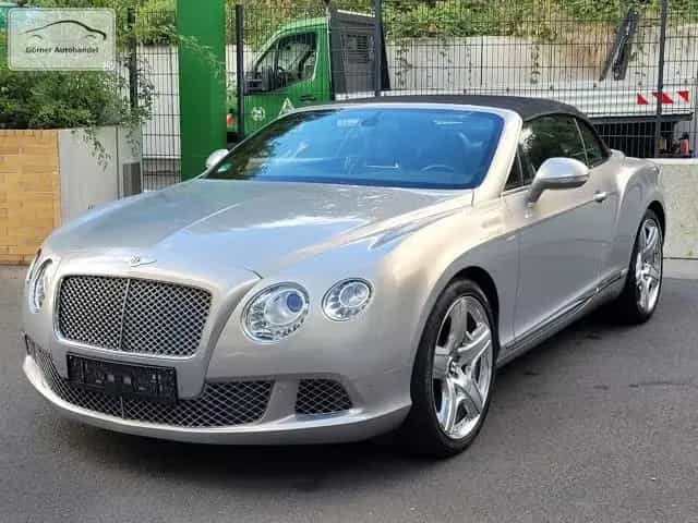Bentley Continental GTC W12 Mulliner erst 19.200 km 04/2013-photo-3