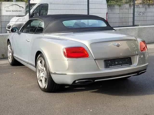 Bentley Continental GTC W12 Mulliner erst 19.200 km 04/2013-photo-6