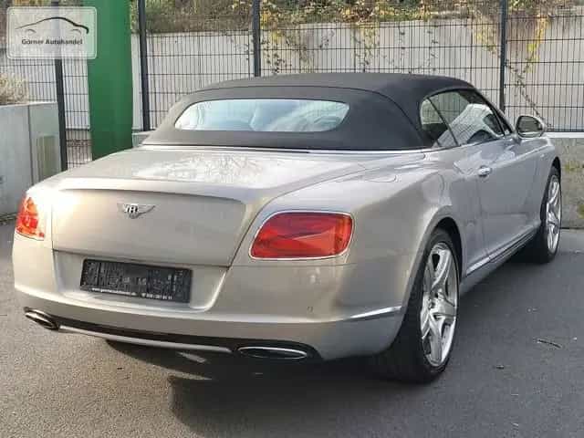 Bentley Continental GTC W12 Mulliner erst 19.200 km 04/2013-photo-8