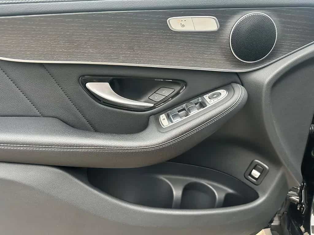 Mercedes-Benz GLC 200 GLC -Klasse 200 4Matic AMG Line Schiebe/ 01/2020-photo-11