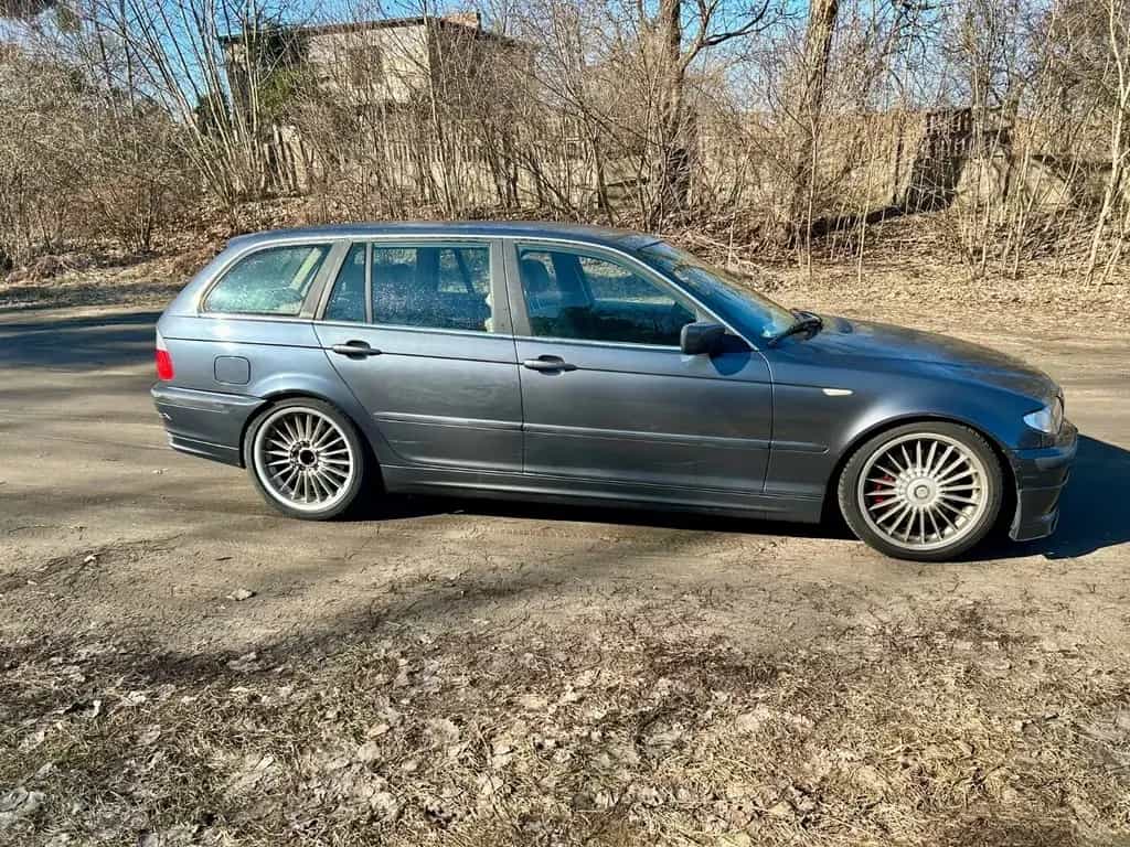 ALPINA B3 3.3 touring 146 stck limited 10/2002-photo-0