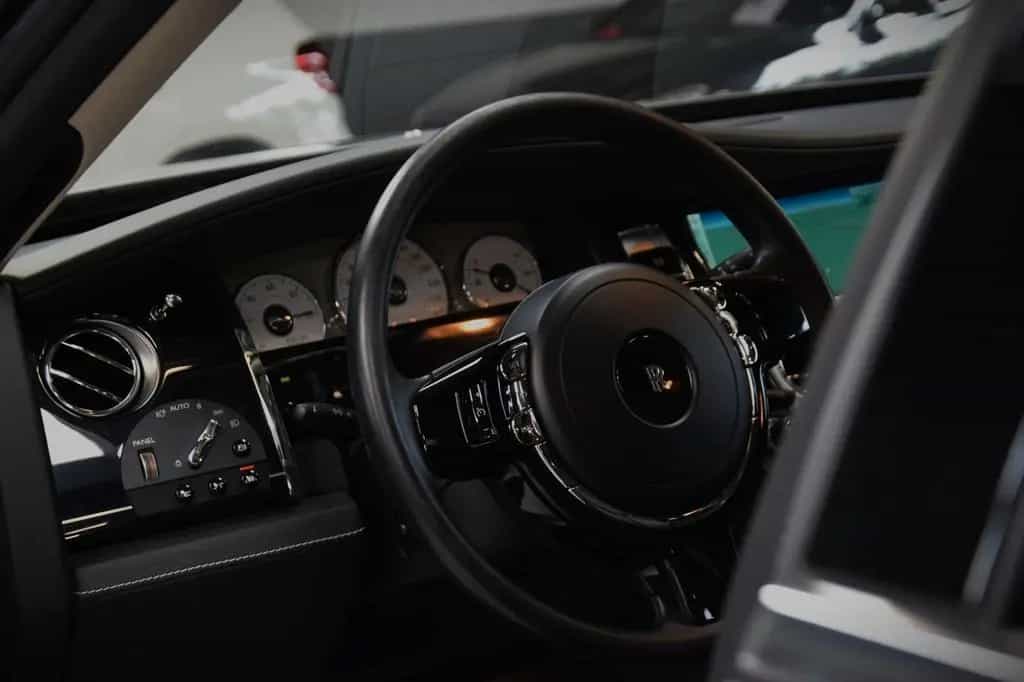 Rolls-Royce Ghost 6.6 V12 Serie II FaceLift  Massage 01/2015-photo-10