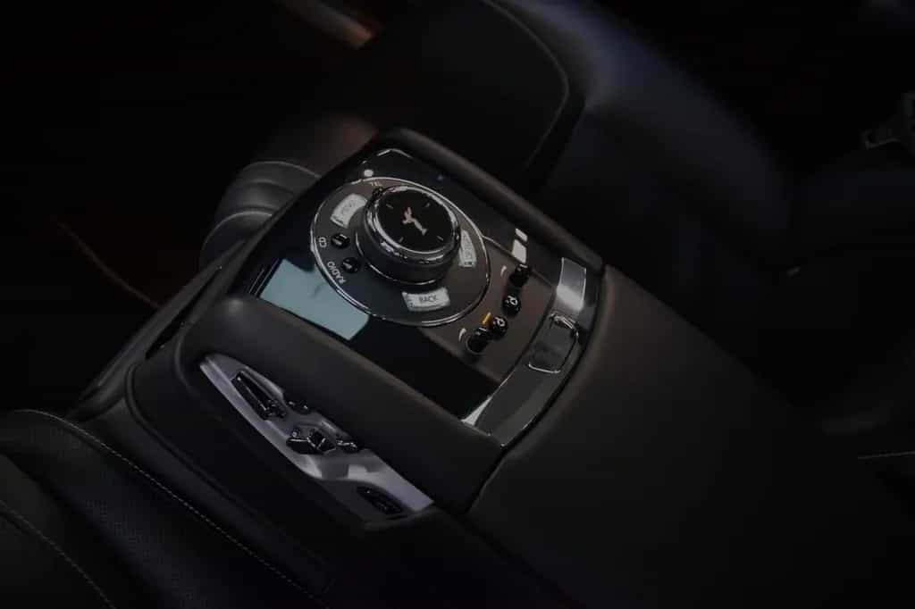 Rolls-Royce Ghost 6.6 V12 Serie II FaceLift  Massage 01/2015-photo-16