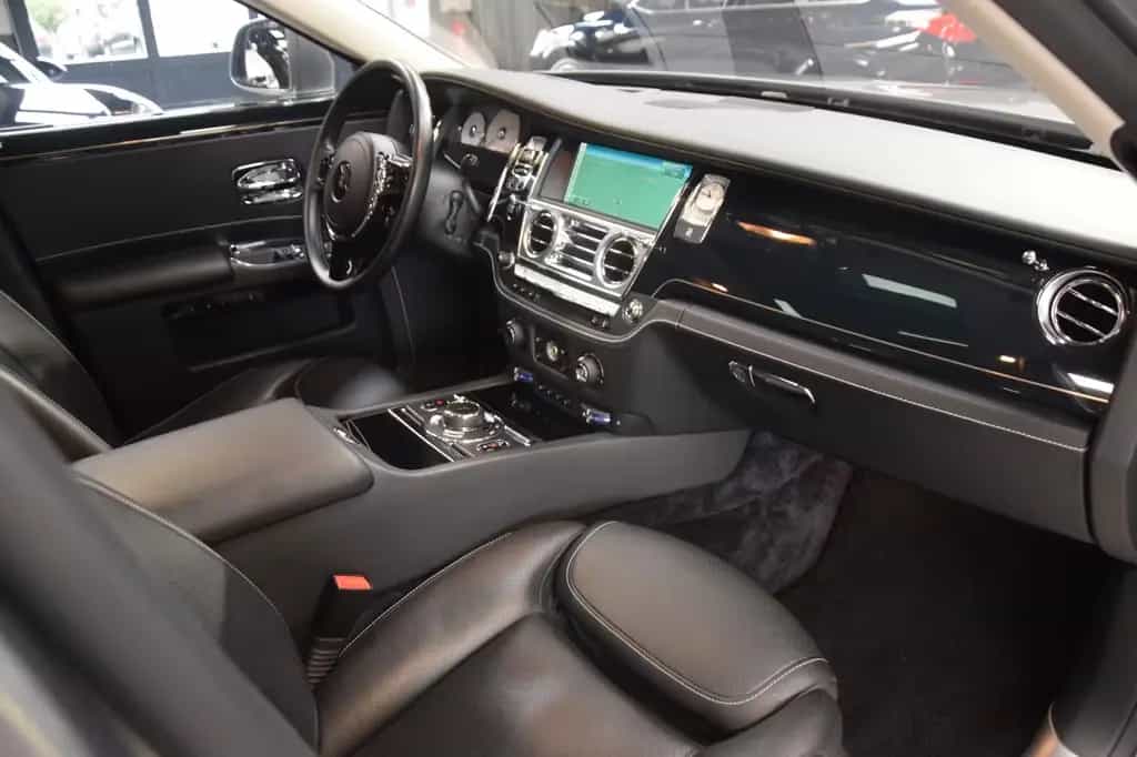 Rolls-Royce Ghost 6.6 V12 Serie II FaceLift  Massage 01/2015-photo-24
