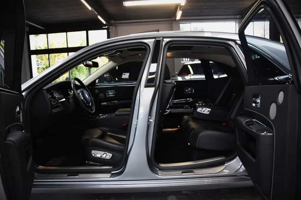 Rolls-Royce Ghost 6.6 V12 Serie II FaceLift  Massage 01/2015-photo-4