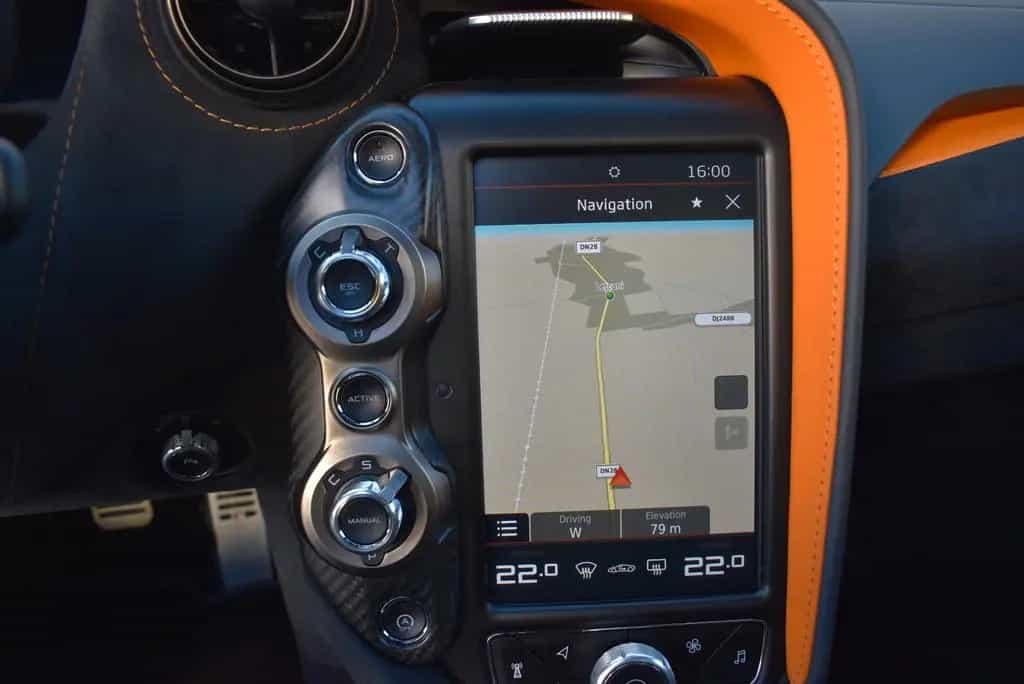 McLaren 720S 10/2017-photo-18