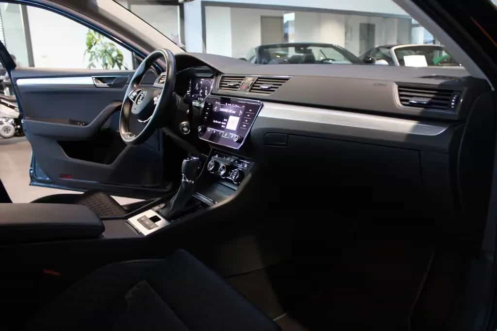 Skoda Superb Lim. 2.0 TSI DSG Ambition/Amundsen/Led´s 02/2022-photo-8