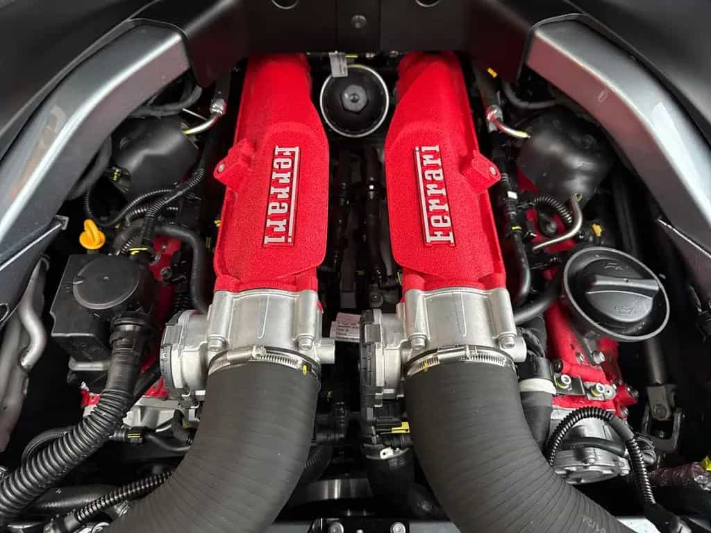 Ferrari Roma Spider *LED-Scheinwerfer*20 Zoll Felge* 05/2024-photo-19