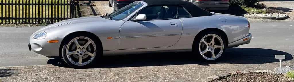 Jaguar XKR S/C Cabriolet - 8 Zylinder 4.0 Liter 363 10/2000-photo-1