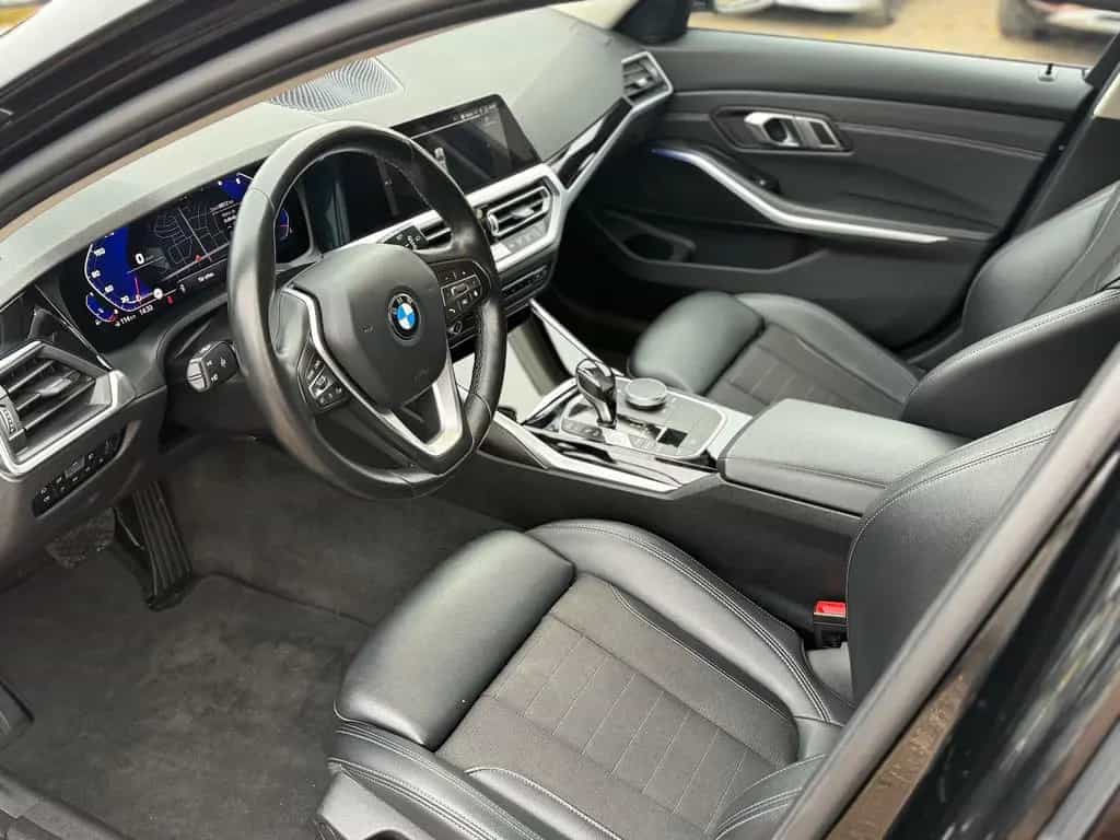 BMW 3 Series 330i Sportline/Vollleder/Navi/3-Zone-Automatik 11/2019-photo-10