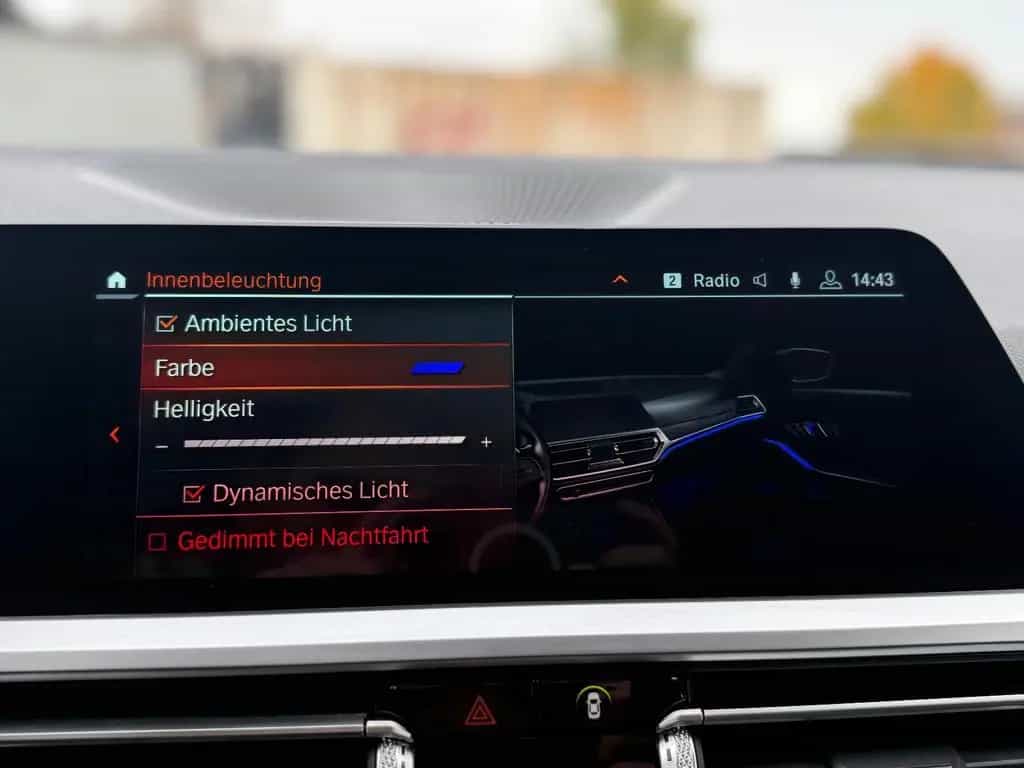 BMW 3 Series 330i Sportline/Vollleder/Navi/3-Zone-Automatik 11/2019-photo-24