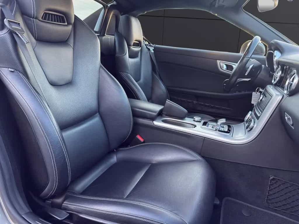 Mercedes-Benz SLC-Class 250 d*AMG*Pano-Dach* Airscarf*LED*H&K*TOTW.* 10/2017-photo-14