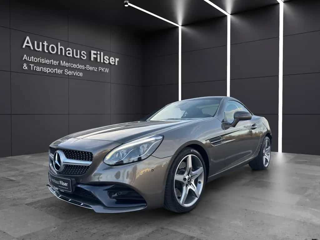 Mercedes-Benz SLC-Class 250 d*AMG*Pano-Dach* Airscarf*LED*H&K*TOTW.* 10/2017-photo-6