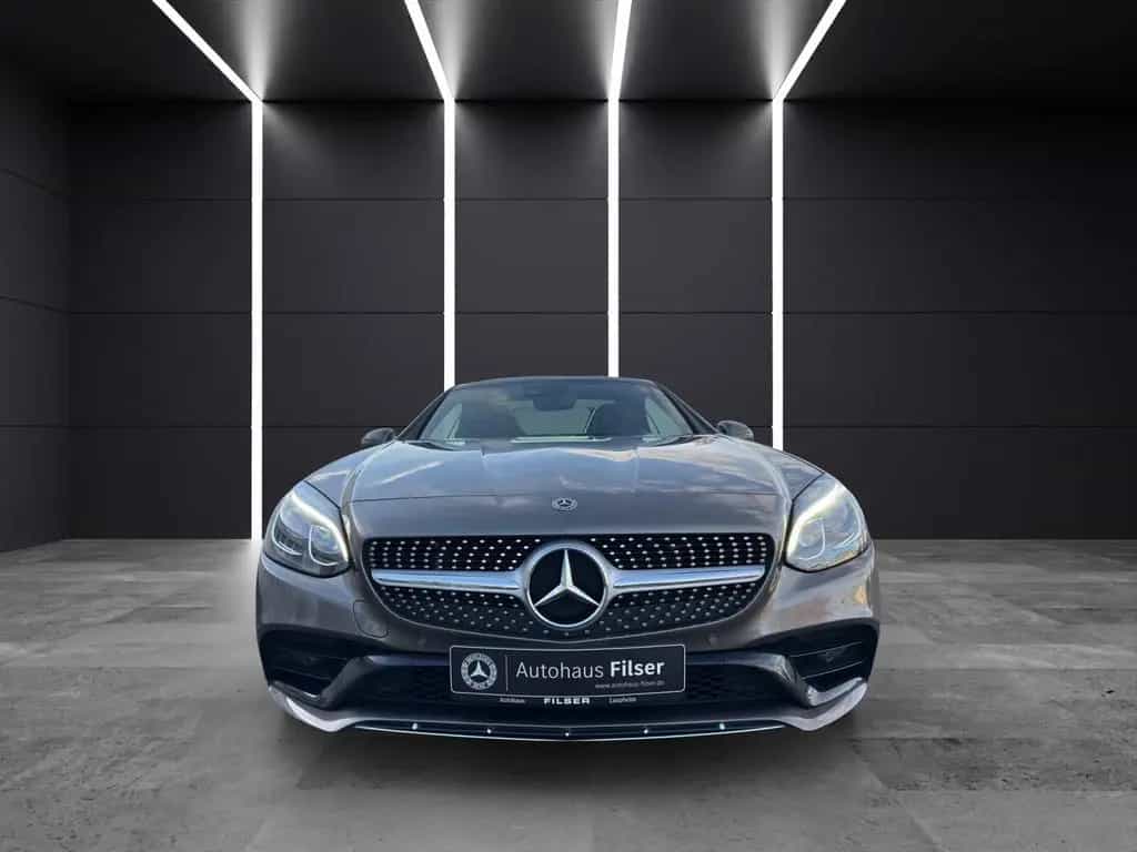 Mercedes-Benz SLC-Class 250 d*AMG*Pano-Dach* Airscarf*LED*H&K*TOTW.* 10/2017-photo-7