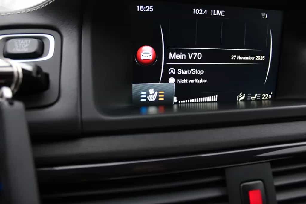 Volvo V70 Kombi D4 Inscription/Auto./Leder/Navi/AHK 01/2016-photo-39