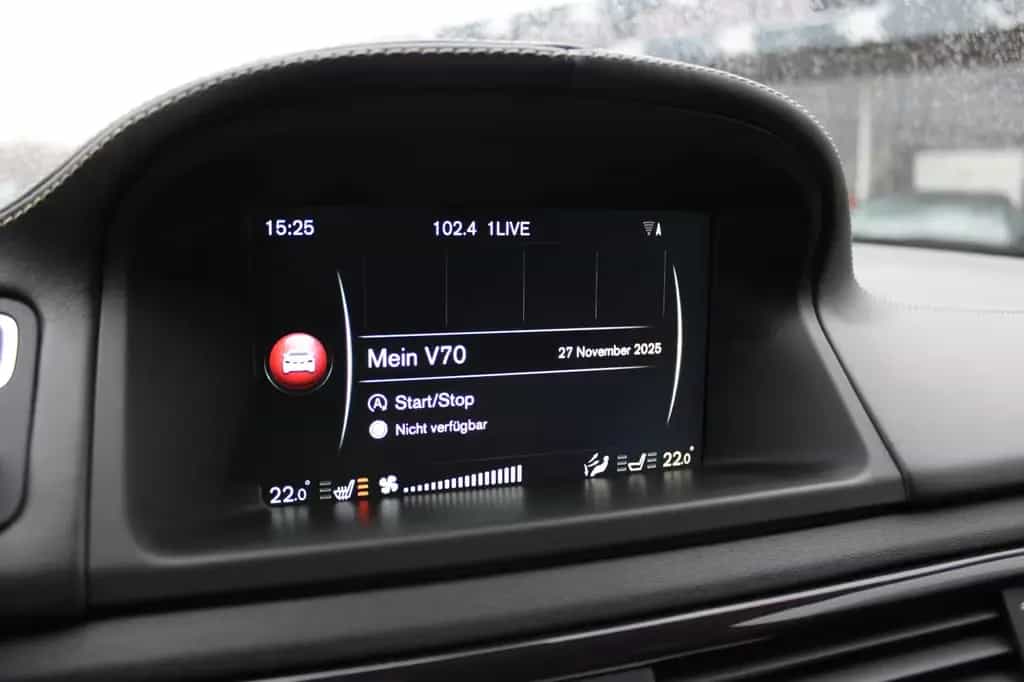 Volvo V70 Kombi D4 Inscription/Auto./Leder/Navi/AHK 01/2016-photo-40