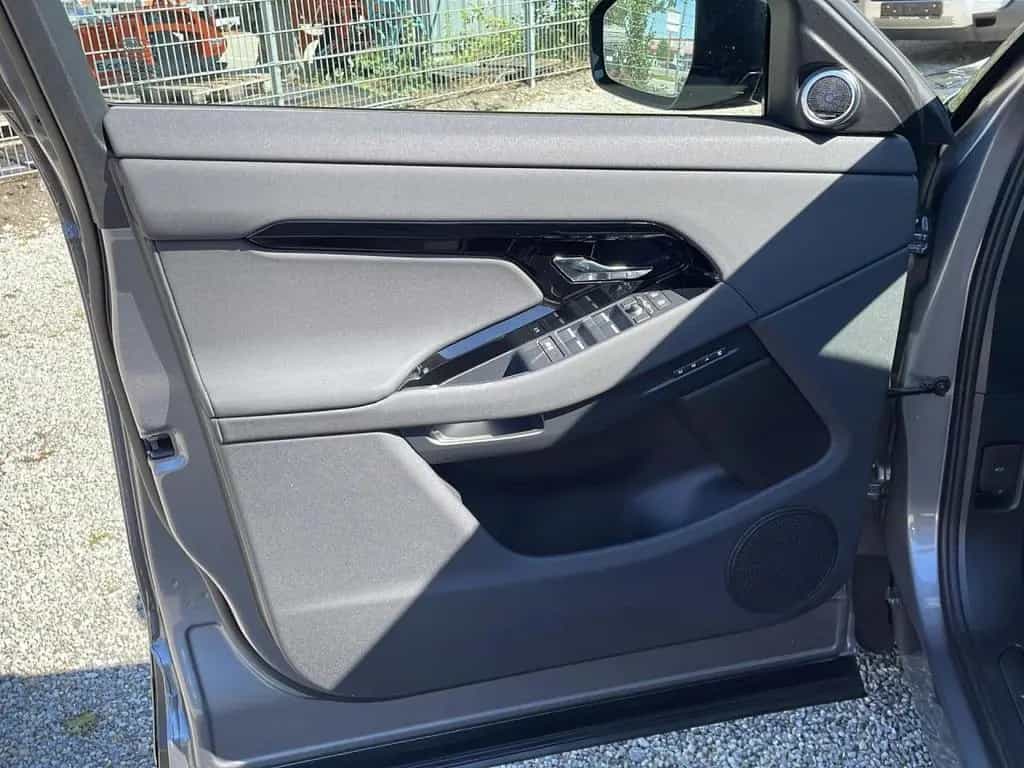 Land Rover Range Rover Rover Evoque D165 Dynamic SE 09/2025-photo-21
