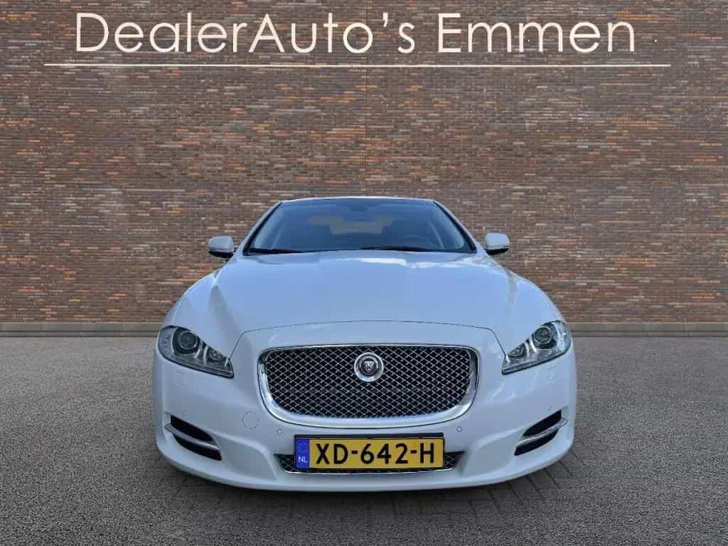 Jaguar XJ 3.0 V6 341 PK SC AWD LEDER SCHUIFDAK LMV NAVI 02/2015-photo-11
