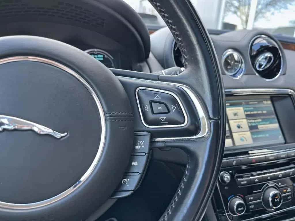 Jaguar XJ 3.0 V6 341 PK SC AWD LEDER SCHUIFDAK LMV NAVI 02/2015-photo-16