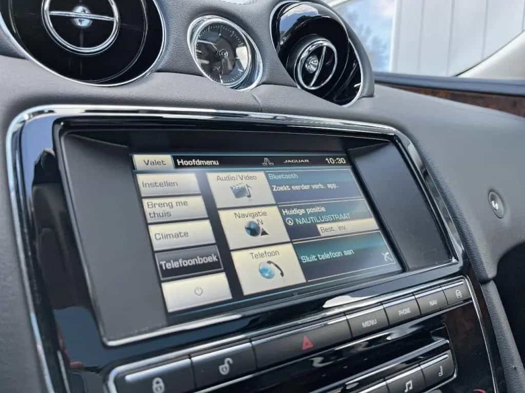 Jaguar XJ 3.0 V6 341 PK SC AWD LEDER SCHUIFDAK LMV NAVI 02/2015-photo-29