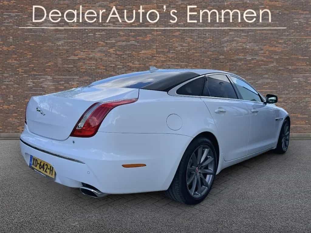 Jaguar XJ 3.0 V6 341 PK SC AWD LEDER SCHUIFDAK LMV NAVI 02/2015-photo-3