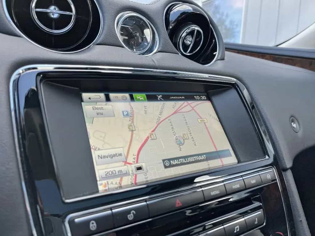 Jaguar XJ 3.0 V6 341 PK SC AWD LEDER SCHUIFDAK LMV NAVI 02/2015-photo-31