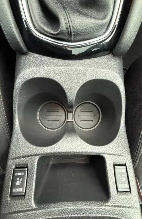 Nissan Qashqai N-Connecta Panorama-Dach,Navi,Garantie 03/2018-photo-18