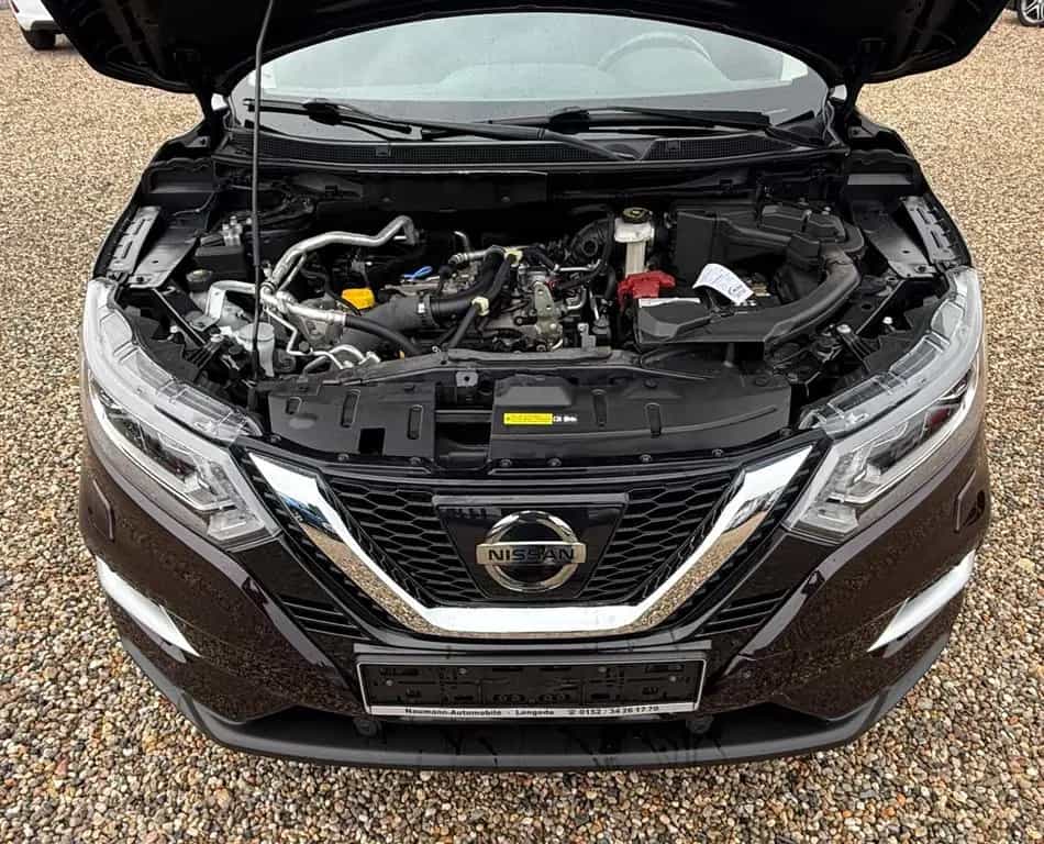 Nissan Qashqai N-Connecta Panorama-Dach,Navi,Garantie 03/2018-photo-6