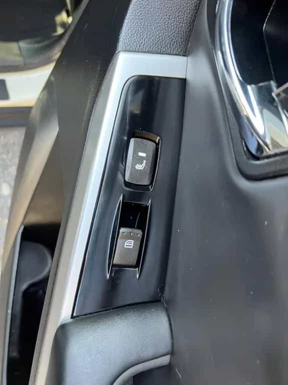 Ssangyong Korando 2.0 D 4X4 /Automatik/NavI /Xenon/ Leder 04/2014-photo-12