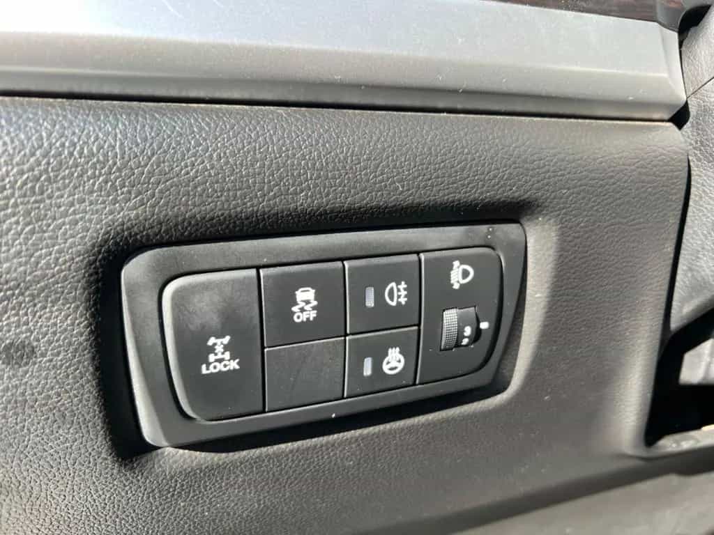 Ssangyong Korando 2.0 D 4X4 /Automatik/NavI /Xenon/ Leder 04/2014-photo-13