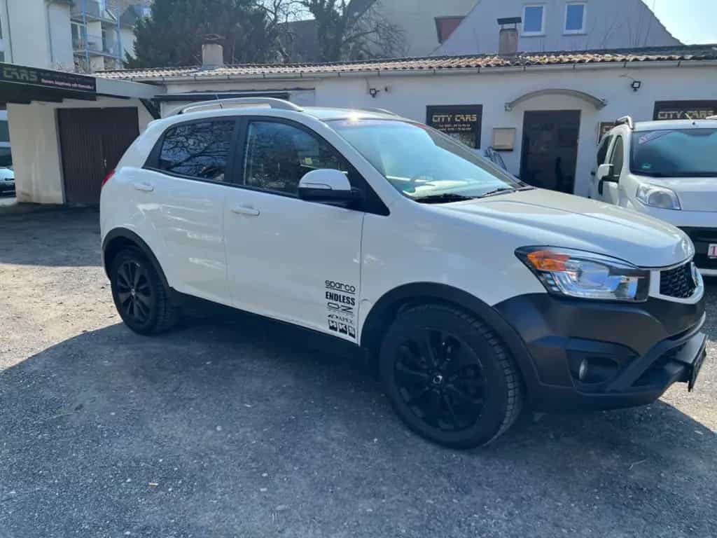 Ssangyong Korando 2.0 D 4X4 /Automatik/NavI /Xenon/ Leder 04/2014-photo-3