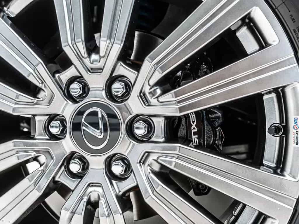 Lexus LX 600 Ultra LUXURY*ARMORED B6*4 Seats*TV null-photo-11