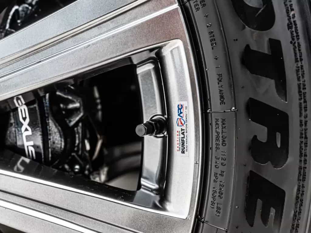 Lexus LX 600 Ultra LUXURY*ARMORED B6*4 Seats*TV null-photo-12