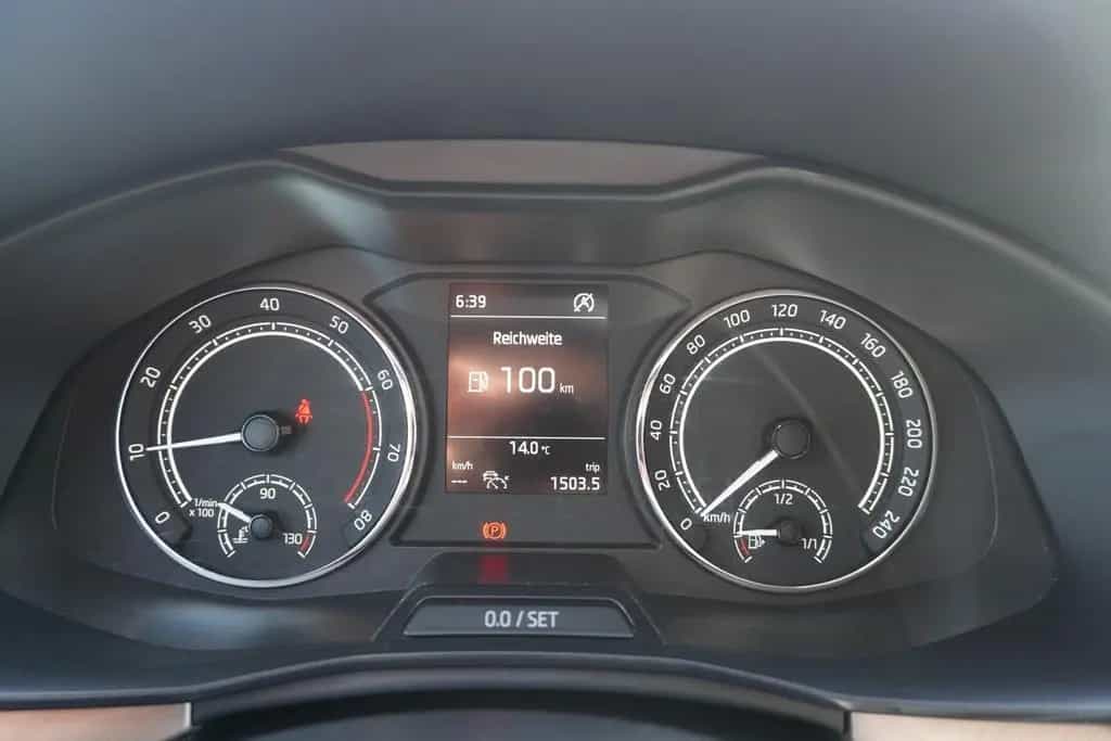 Skoda Scala 1.0 TSI Style LED ACC Totwinkel Keyless-Go 05/2019-photo-14