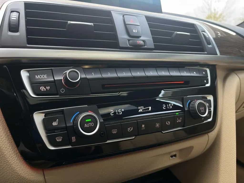 BMW 4 Series d Coupé Luxury Line/HUD/Glasdach/Harman/ 08/2018-photo-22