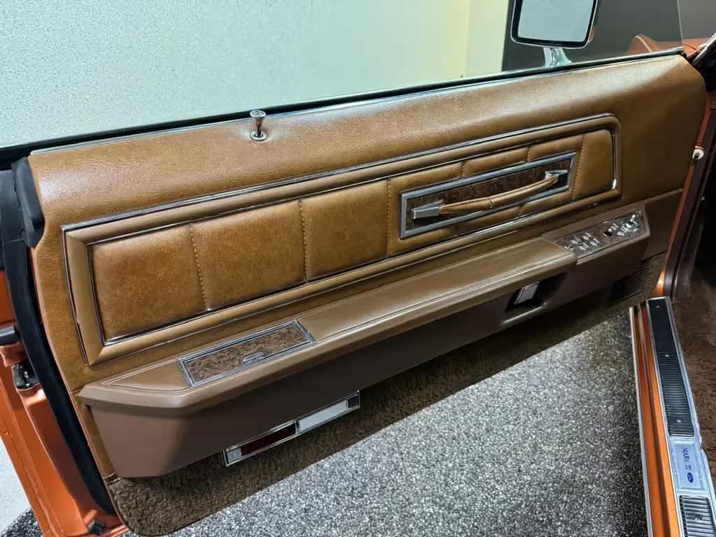 Lincoln Continental MARK IV COUPE 06/1972-photo-20