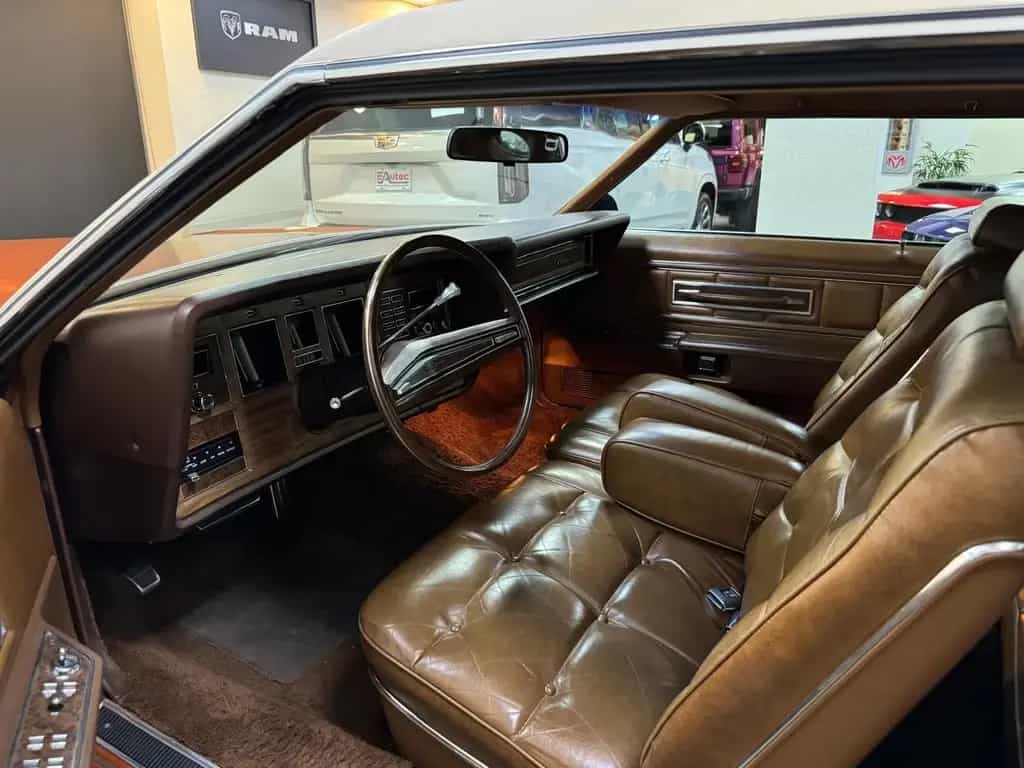 Lincoln Continental MARK IV COUPE 06/1972-photo-23