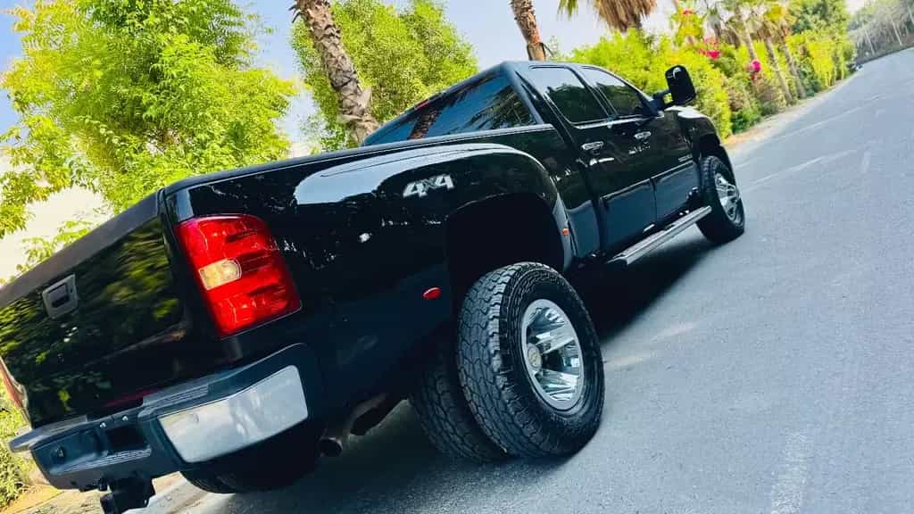 Chevrolet Silverado 3500HD*V8*LUFT*4X4*LEDER*NAVI*AHK*1HAND*CARFAX 12/2009-photo-13