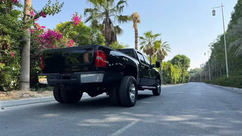 Chevrolet Silverado 3500HD*V8*LUFT*4X4*LEDER*NAVI*AHK*1HAND*CARFAX 12/2009-photo-17