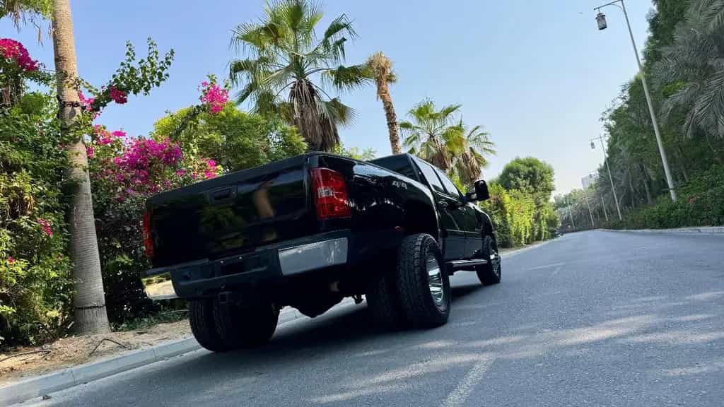 Chevrolet Silverado 3500HD*V8*LUFT*4X4*LEDER*NAVI*AHK*1HAND*CARFAX 12/2009-photo-18