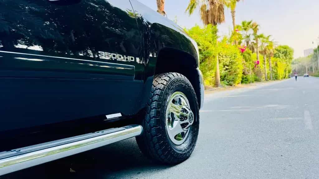 Chevrolet Silverado 3500HD*V8*LUFT*4X4*LEDER*NAVI*AHK*1HAND*CARFAX 12/2009-photo-20